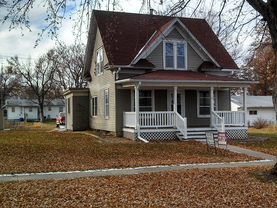 2nd image of 311 N Wilson St