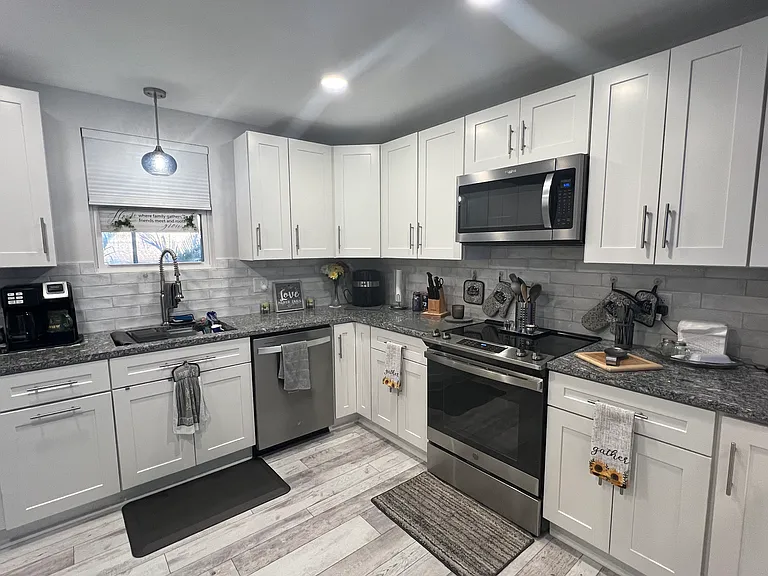 1810 Illinois Ave #20 — Photo 8
