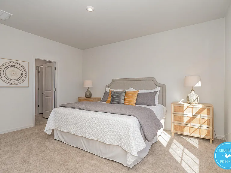 6748 Hardwick Ln — Photo 8