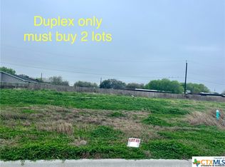 120 W Aimable St, Port Lavaca, TX 77979