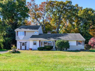 7 Apple Blossom Lane, Danbury, CT 06811