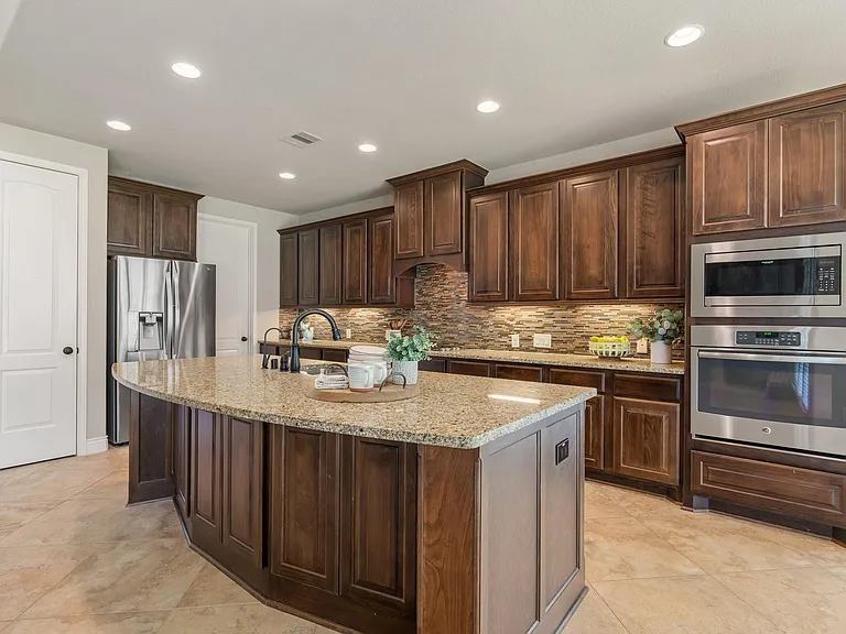 138 Meadow Run Dr — Photo 16