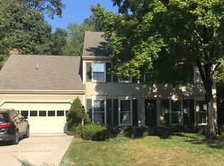 114 W Wiltshire Ct, Sterling, VA 20165