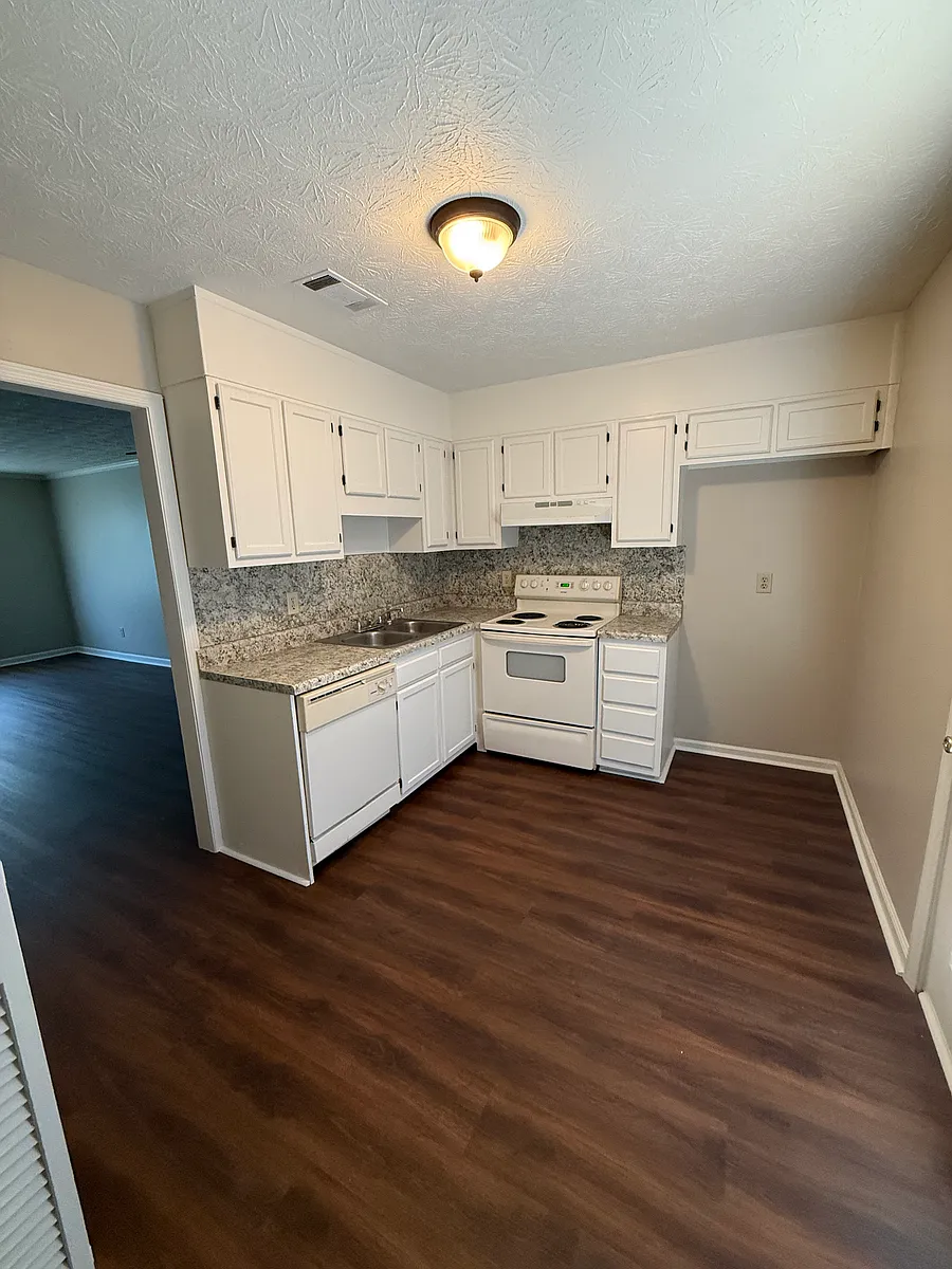 Building Photo - 42 Edgefield Ln NW #42
