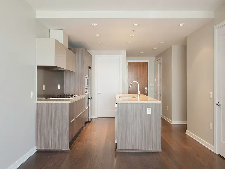 181 W 1st Ave #1102 — Photo 4