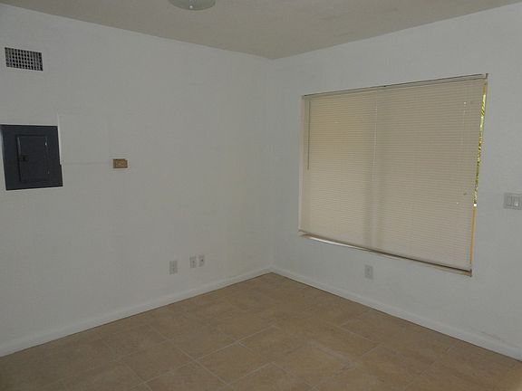 4th image of 1945 Calais Dr APT 8