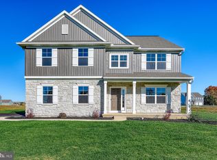 81 Monticello Dr, Lebanon, PA 17042