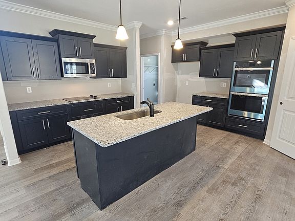 3rd image of 405 Perthshire Loop Lot 42