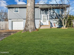 1624 Shady Lane, Toms River, NJ 08753