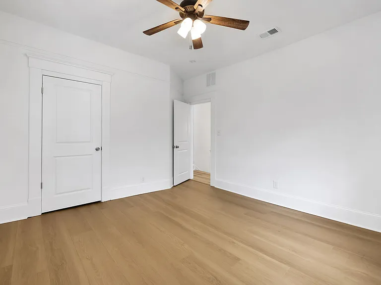 1407 Hubbard St — Photo 26