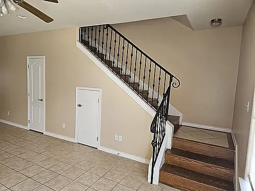 Santa Fe Townhomes — Photo 5