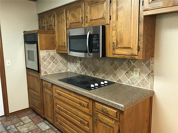 5th image of 4220 Pike Ct