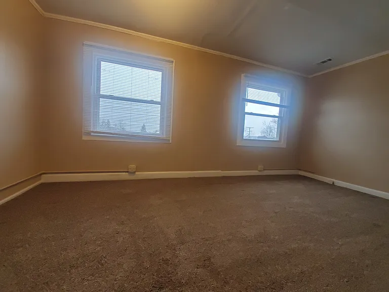 414 Perrin St #3 — Photo 7