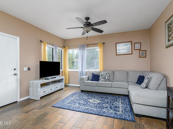 4th image of 104 Maegan Pl APT 12