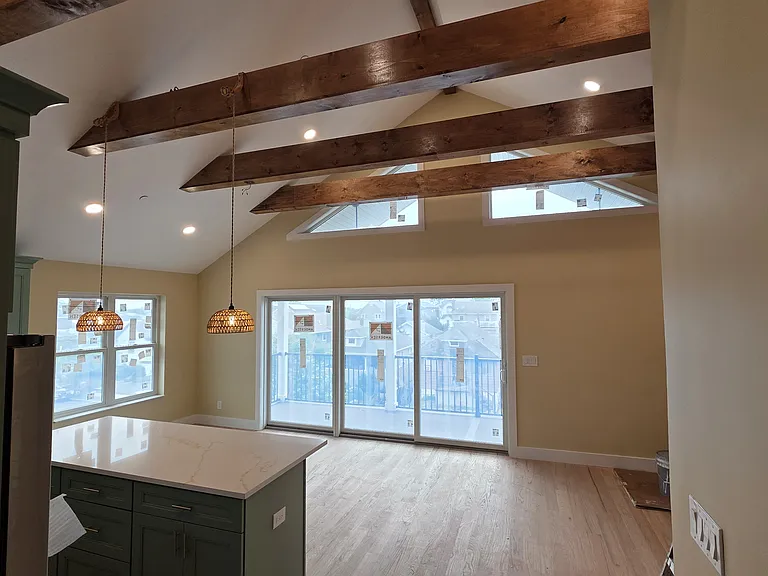 328 E Chester St #2 — Photo 3