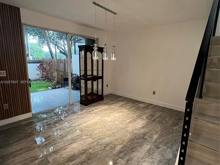 254 Riverwalk Cir #254 — Photo 8