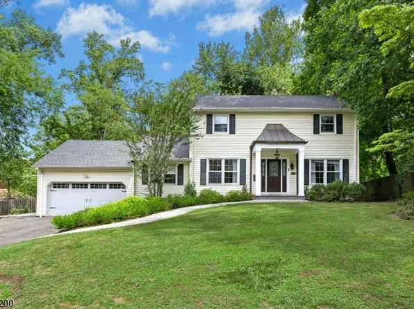 162 Mountainview Dr, Mountainside, NJ 07092