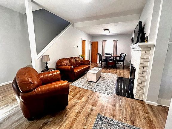 Front unit livingroom