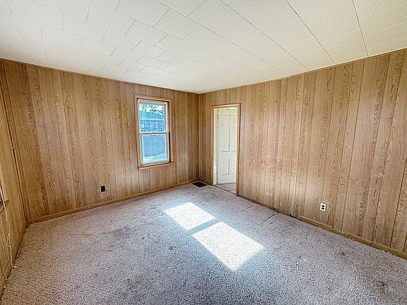 3rd image of 108 S Yates St