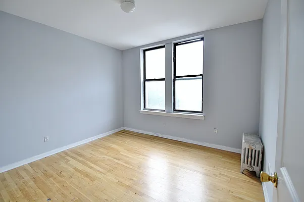 Rented by Julianna Realty Corp | media 2