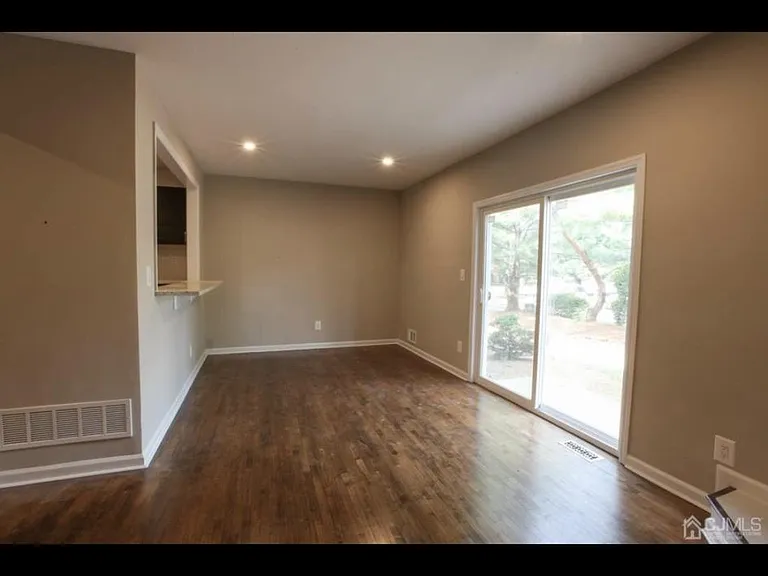 4004 Hana Rd — Photo 3
