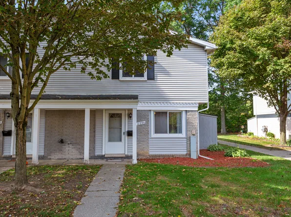 41294 N Woodbury Green Dr #117, Belleville, MI 48111