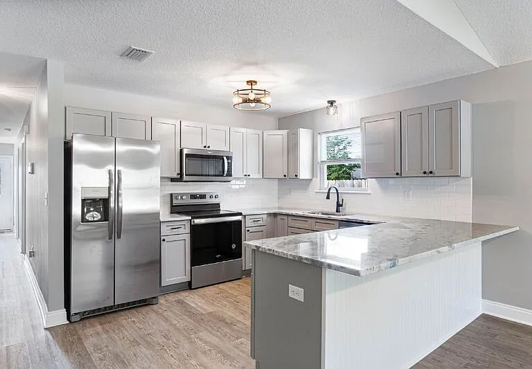 4628 Dove Way — Photo 9