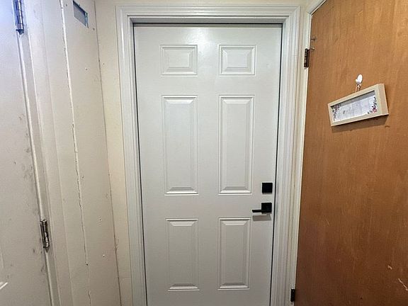 2nd image of 106 Cowan Dr APT 1
