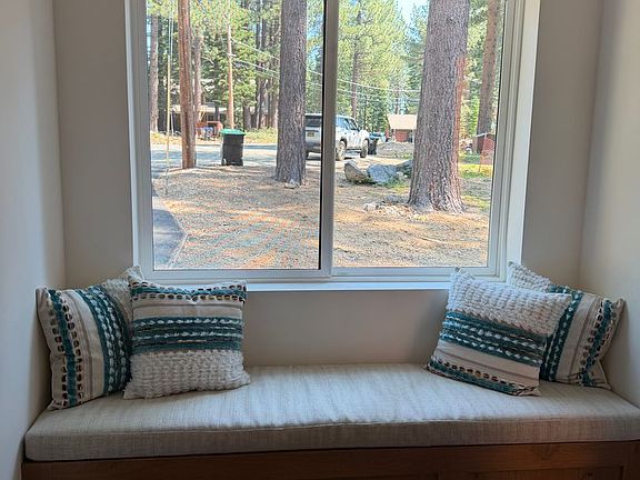 3rd image of 1486 Plumas Ct