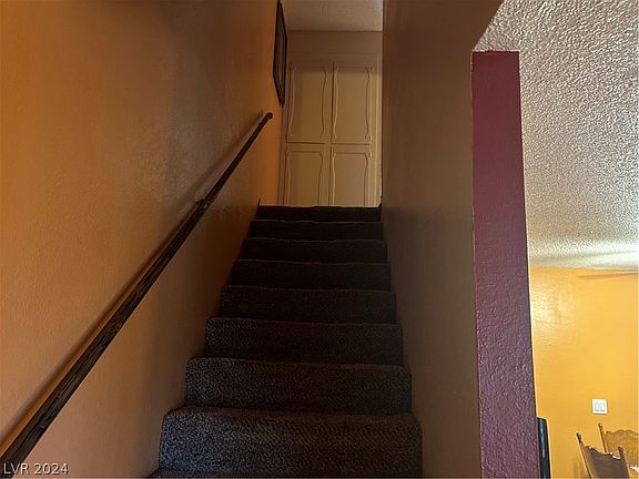5th image of 804 N Torrey Pines Dr #0