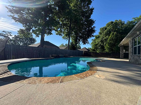 5th image of 3018 Dapple Gray Rd