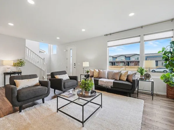 5721 Stone Fly Dr, Timnath, CO 80547