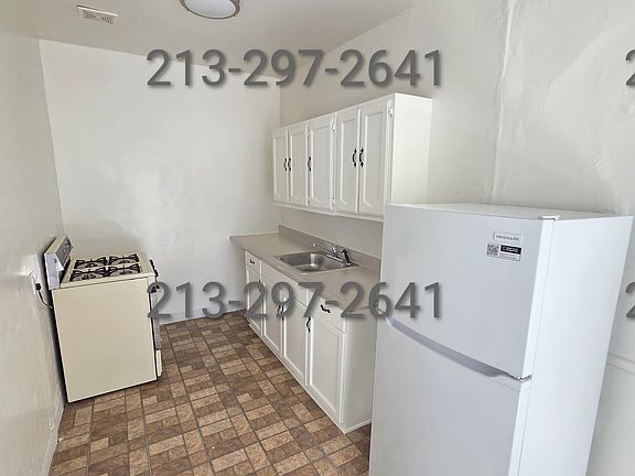 5th image of 118 S Lake St APT 3