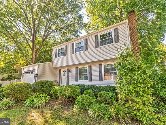 2nd image of 4203 Avon Dr