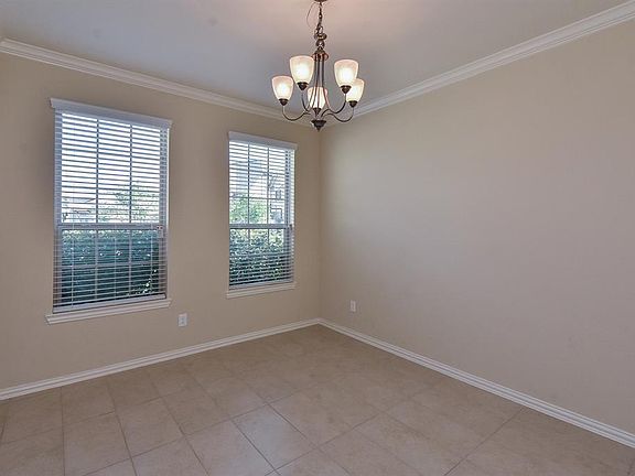5th image of 22318 Oxton Ct