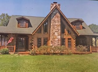 293 Country Club Rd, Winthrop, AR 71866