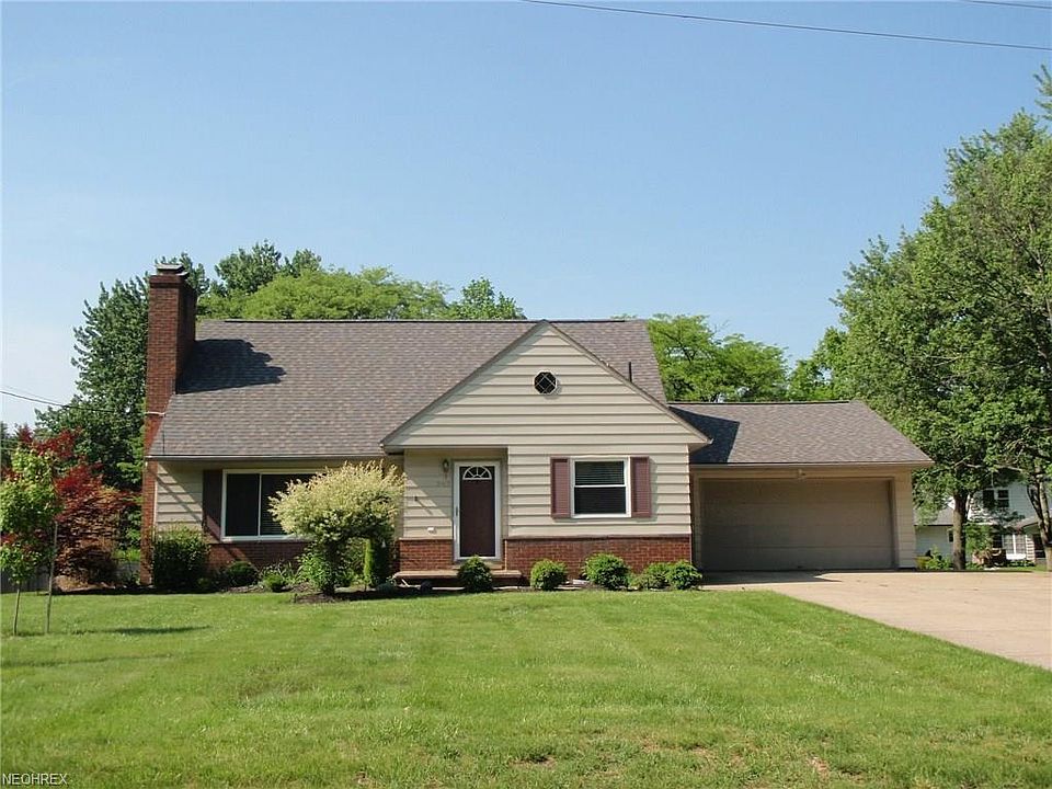1st image of 343 Beaumont Dr