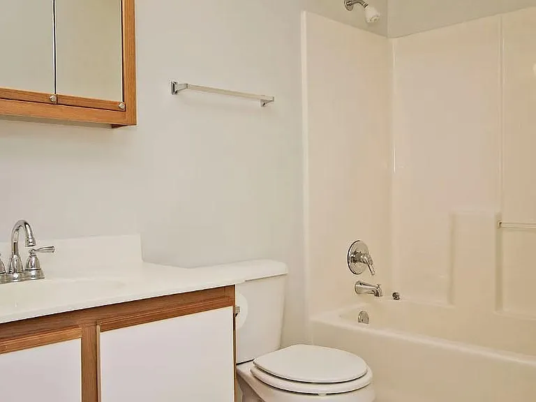500 Cunat Blvd #2B — Photo 18