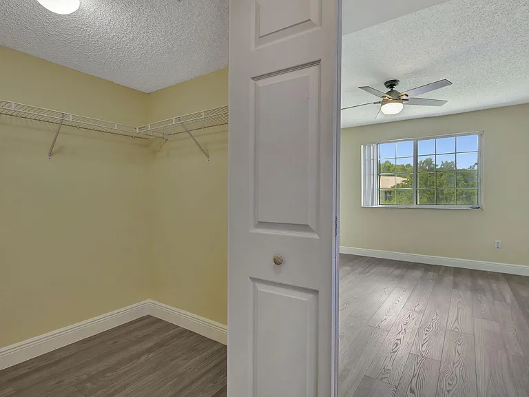 600 Crestwood Ct N #609 — Photo 18