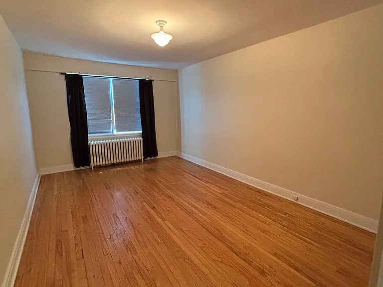 265 Daly Ave — Photo 10