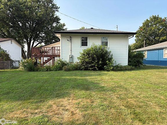 3rd image of 606 Sunset Ave