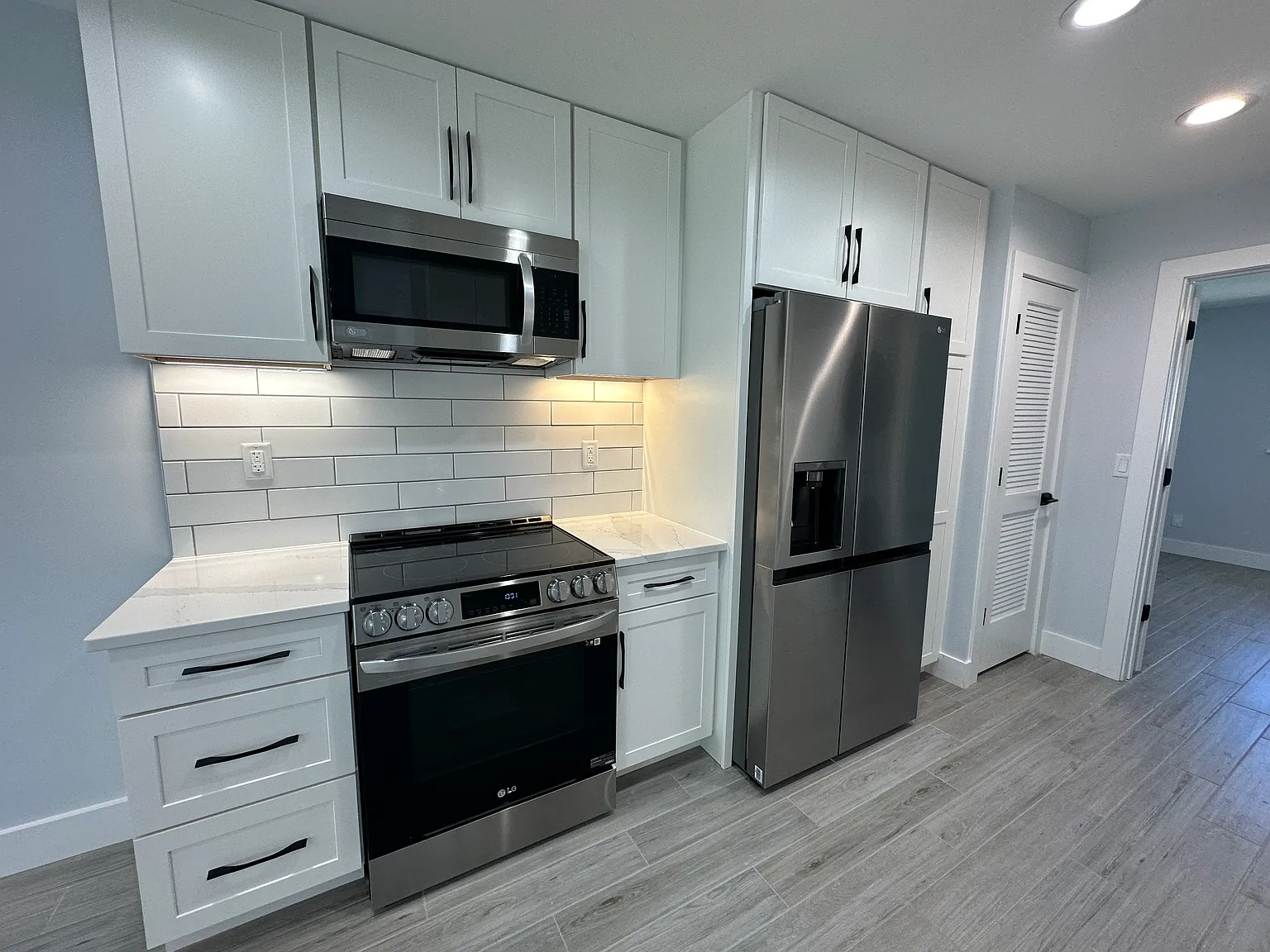 1 bed, 574 sqft, $1,649 — Photo 2
