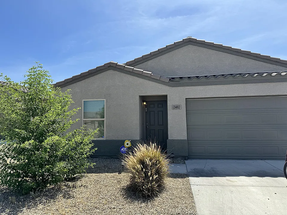 2402 Sandpiper Dr