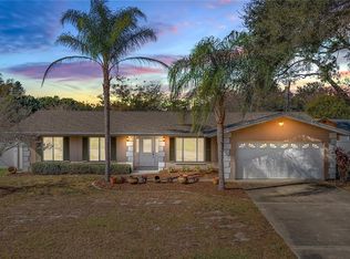 1090 Damrosch St, Largo, FL 33771