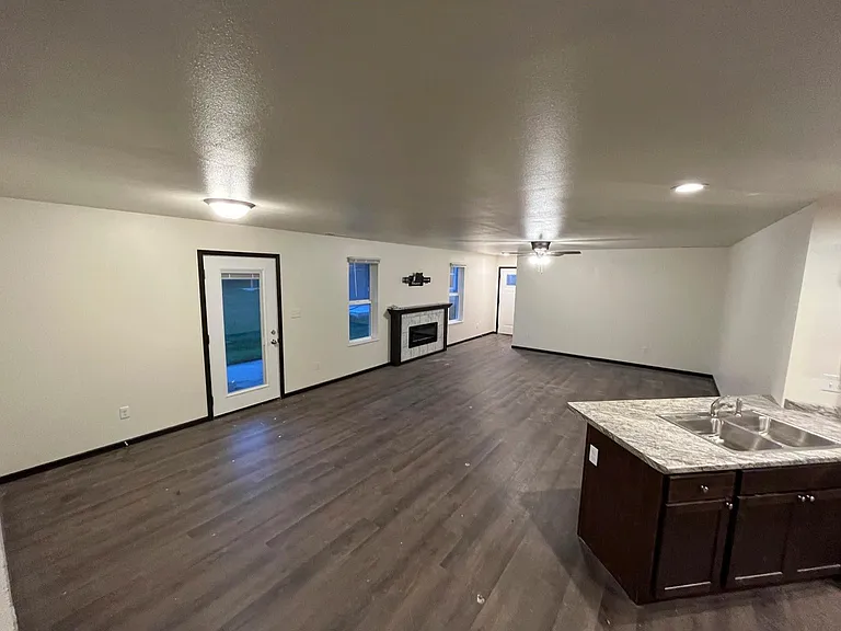 305 Post Oak Dr #A — Photo 5