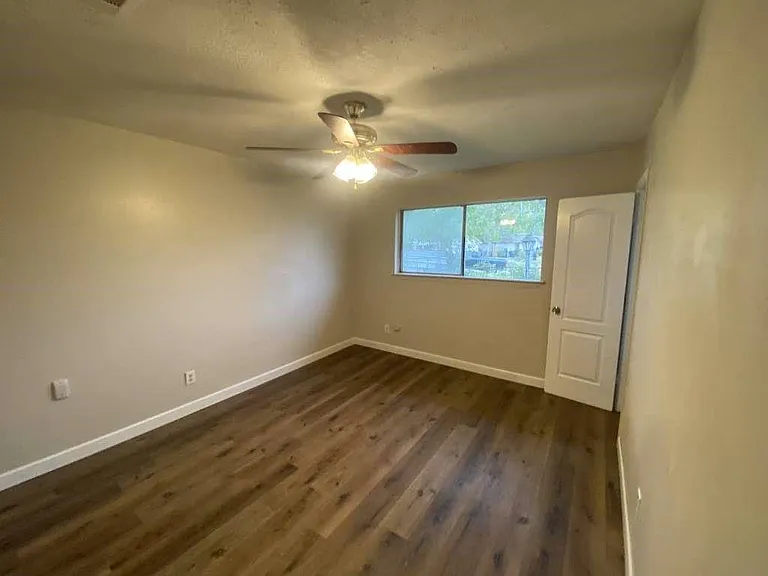 11503 Bay Cedar Dr — Photo 8