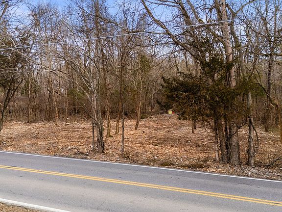 2nd image of 4507 Central Pike