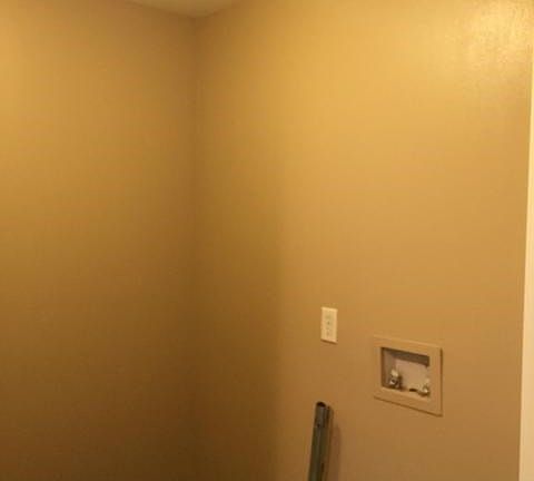 3rd image of 3428 Robinette Ave