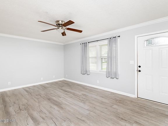 4th image of 12420 Somerset Dr
