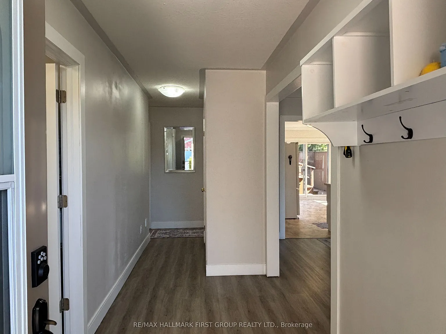 4 bed, $2,600 — Photo 3